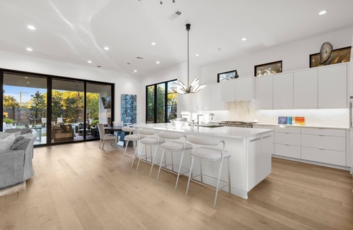 Northwest Dallas House | New luxury modern home in Midway Hollow with heated pool, private casita, indoor/outdoor living, designer furnishings, garage, and concierge service. Perfect for families, groups, or extended stays.
