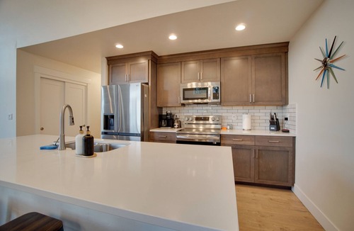 New Meadows House | New Meadows Golf Resort Vacation Rental w/Hot Tub