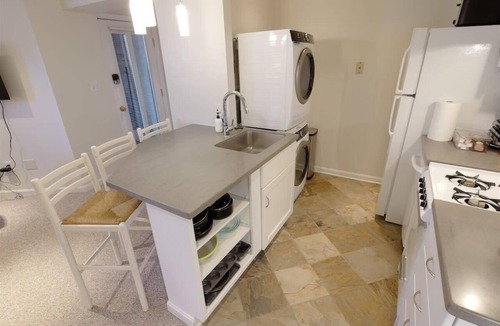 Capitol Hill Apartment | NEW On the Park! 2 bed Apt, Walk to Capitol & Parking!