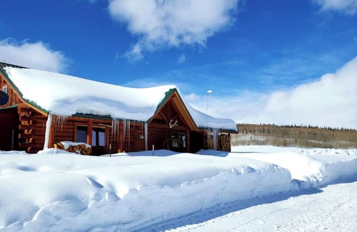 Daniel House | NEW on VRBO! Winter wonderland! GORGEOUS cabin & remote location in Daniel, WY!