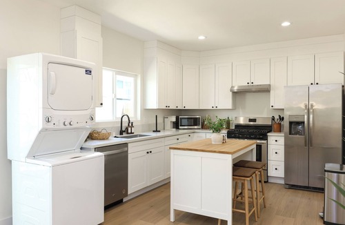 National City House | New! Private Guest House, 7m to DT SD and SD Zoo!