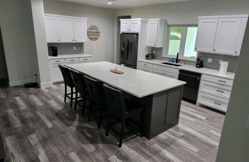 Brookeland House | New Rayburn Country house on quiet cul de sac.