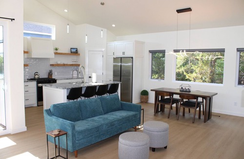 Medicine Park House | NEW Red Rock Retreat in Medicine Park
