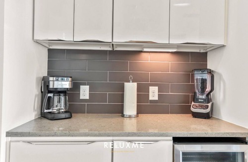 Second Ward Condo | NEW Reluxme | High-Rise Escape 2BD w/King Top Amenities🏙️
