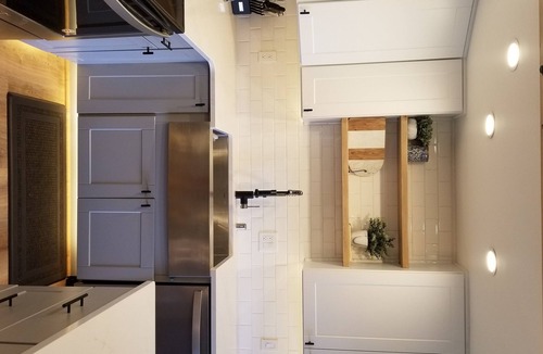 Sandpoint Condo | New Remodel! Lakeside Condo w/Pool, Kayaks, Bikes