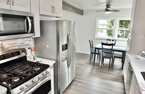 Belmont Heights House | New Remodel, Minutes to Beach, Perfect for 2