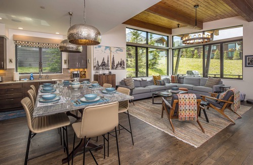 Big Sky House | NEW! Ski in/ski out w/private hot tub in Moonlight Basin - Tanager House