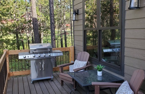 Coram House | NEW Spacious home 7 miles to the entrance of Glacier National Park!n