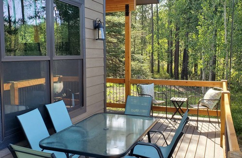 Coram House | NEW Spacious home 7 miles to the entrance of Glacier National Park!n