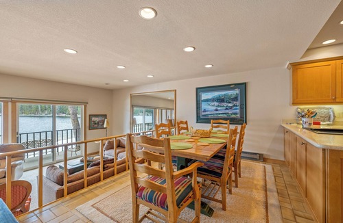 McCall House | New* Tamarack Bay Classic - Lakefront condo - dock - pool - beach