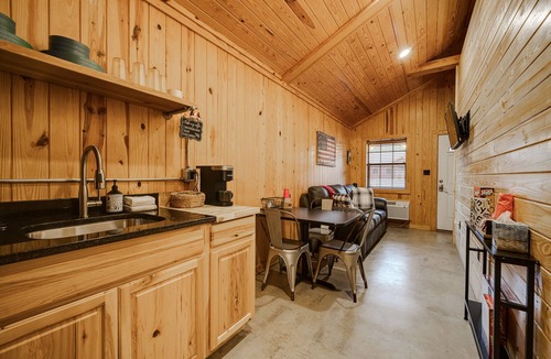 Amity Cabin | *New* Timber Tales Studio Cabin