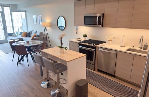 Civic Core Apartment | NEW Upscale Downtown San Diego Stay Queen Bed Pool Sauna
