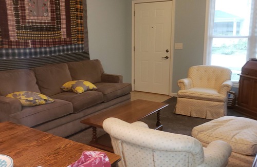 Rensselaer Apartment | Newer Two Bedroom with attached garage in a great Rensselaer location.
