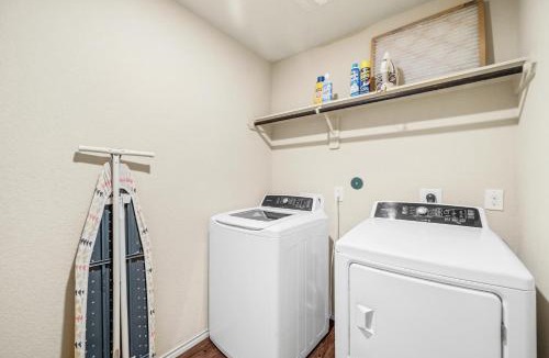 Channelview House | Newhouse/Grill/East houston/Channelview/Baytown/Sleeps 8
