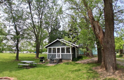 Lakeview Cottage | Newland's Resort Hill Cottage #3 on Indian Lake with a boat dock