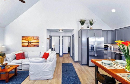 Dover Bay House | Newly Furnished Bungalow in Dover near Lake and Ski Resort