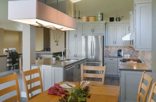 Elkhorn Village House | Newly Remodeled Beautiful Town Home Situated On The Elkhorn Golf Course!