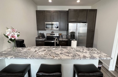 Franklin to the Fort Apartment | Newly remodeled, centrally located apartment - Unit B