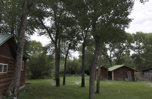 Dubois Cabin | Newly Remodeled Historic Log Cabin on Banks of Horse Creek