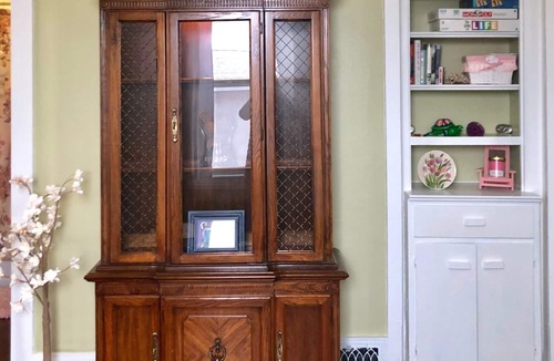 Riverfront Apartment | Newly Remodeled Queen Anne Apartment