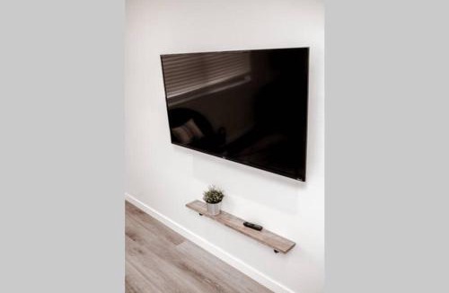 University District Apartment | Newly Renovated(6A) OSU/ExpoCenter Near EVERYTHING!