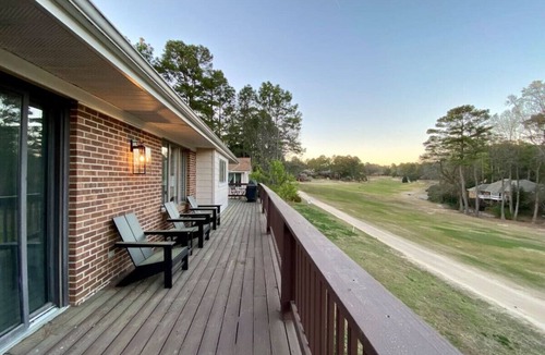 Pinehurst Apartment | Newly Renovated, Modern, Luxurious - 7 beds