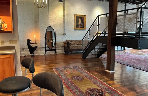 Springfield Condo | nHistoric loft in Springfield, OH. Close to coffee, bars, and restaurants.