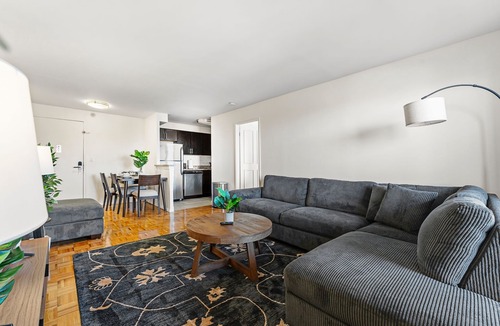North Brookline Apartment | Nice 2bd/1.5ba near BU 8346