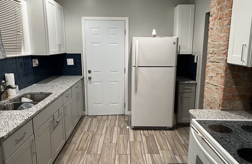 Pontiac House | Nice neighborhood, close to downtown area, lakes, and parks.