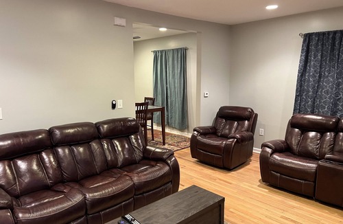 Pontiac House | Nice neighborhood, close to downtown area, lakes, and parks.