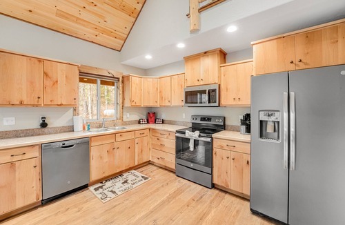 Bigfork Cabin | Nine cabins in a scenic, tranquil community - ideal for reunions & retreats
