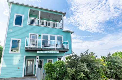 Sand Point House | No Agenda Hacienda: Private Pool, Boardwalk to Beach, 3 Balconies. 16 Guests