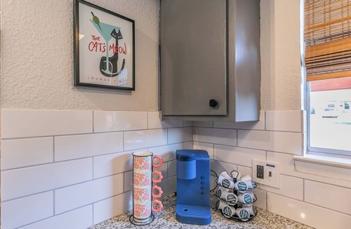 Fort Worth House | No Cleaning Fee!~King Bed~Near Dickies,TCU, cultural district~Sleeps 6