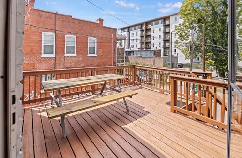 Jackson Ward House | North 1st Street Retreat - Jackson Ward Edge