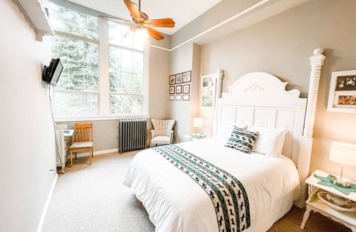 Bonners Ferry Bed & Breakfast | Northside School B&B