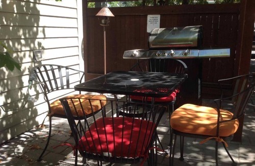 Old Bend Condo | NW Broadway Downtown | Old Bend neighborhood, walk everywhere!