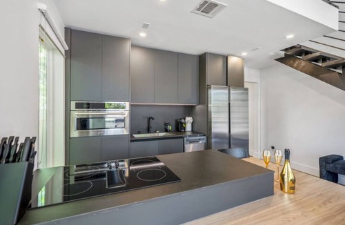 Greater East End Apartment | O`Four Lofts North, Unit A
