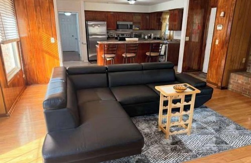 Statesboro House | Oak Leaf Retreat | Spacious Family Home near GSU