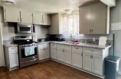Bakersfield House | Oasis Home