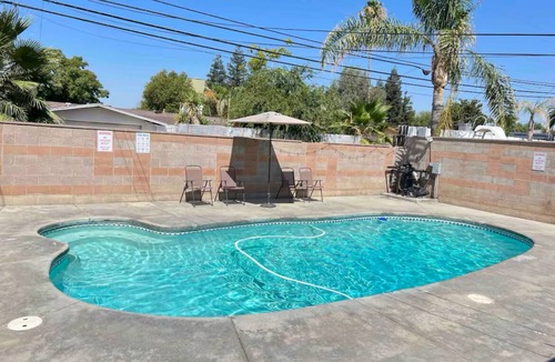 Bakersfield House | Oasis Home