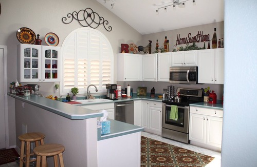 Superstition Springs House | Oasis in the desert! Pool, hot tub, putting chipping green, outdoor bar.