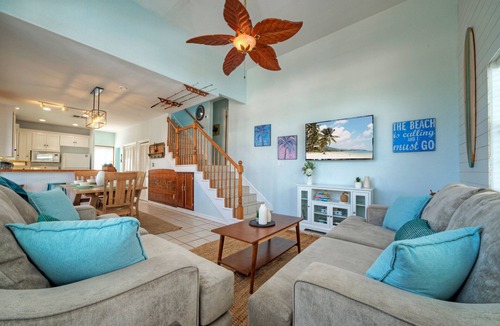 Sand Point House | Ocean View Escape Game Garage + Steps to Sand | Golf Cart Zone | Point Break