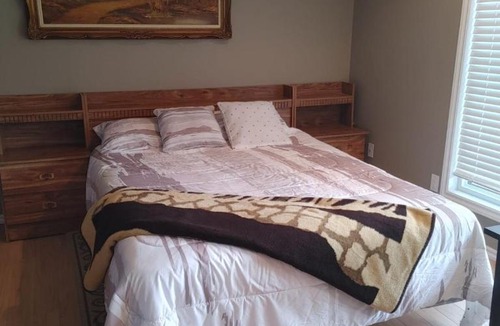 Departure Bay Apartment | Ocean View Self-Contained Studio Suite, Near Ferry in Quiet Forested Area