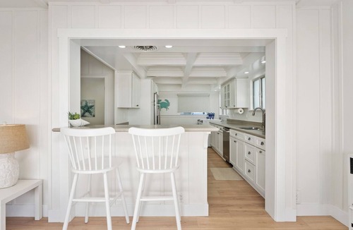 Balboa Peninsula Cottage | Oceanfront Beach Cottage in Newport Beach