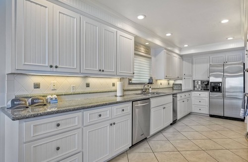 South Oceanside House | Oceanfront Getaway, Private Beach, Fire Pit, 5BR