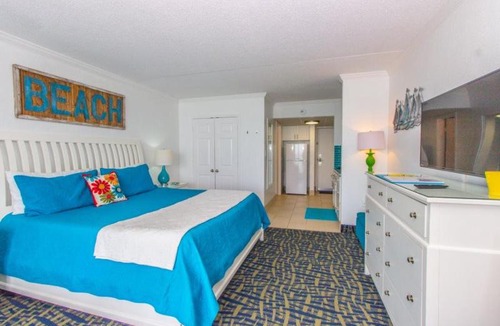 Myrtle Beach House | Oceanfront King Suite Sand Dunes 2433