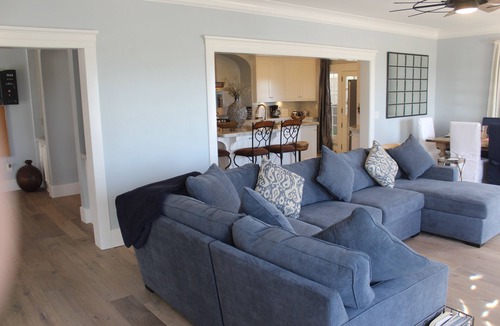 Bluff Park House | Oceanfront Luxury Oasis W/Jacuzzi, Gazebo, BBQ, Pizza Oven Gym, Gated Garden