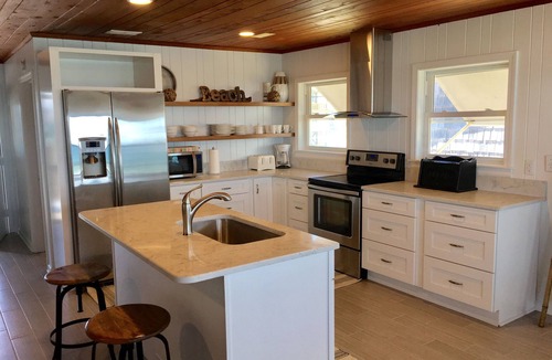 Kitty Hawk House | OCEANFRONT OASIS - Beautifully Renovated, Perfect Beach House 💙!