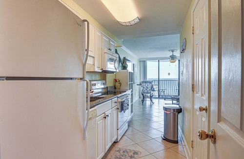 Myrtle Beach Condo | Oceanfront Resort-Style Condo in Myrtle Beach!