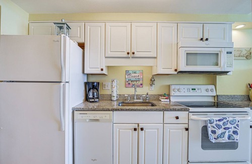 Myrtle Beach Condo | Oceanfront Resort-Style Condo in Myrtle Beach!
